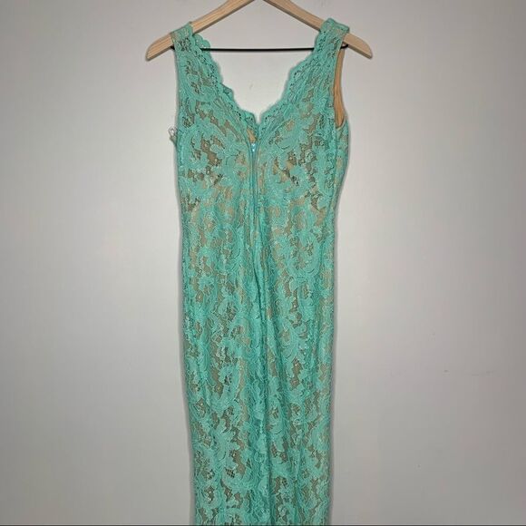 City Triangle Lace Prom Dress - Picture 4 of 5